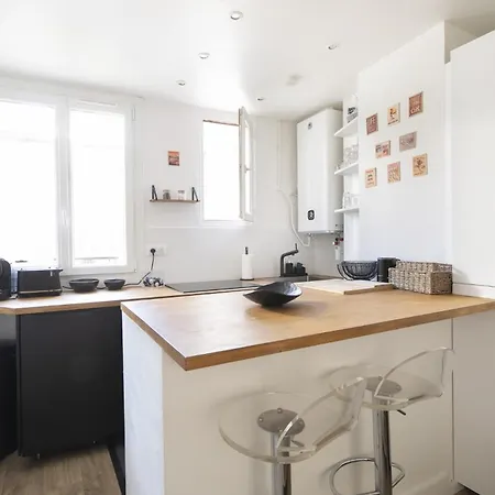Agreable 2 Pieces Jonquiere Apartment