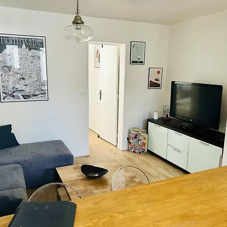 Agreable 2 Pieces Jonquiere Apartment